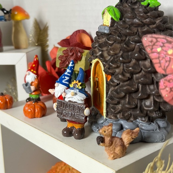 HELLO FALL FAIRY GARDEN GNOME VILLAGE GIFT SET - Picture 2 of 16